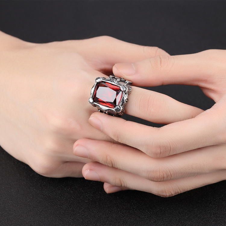 E-commerce Źródło Pochodzenia Europa I Ameryka Dominujący Zestaw Męski Ze Stali Tytanowej Ruby Ring