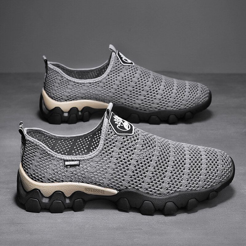 Mężczyźni Hollow Out Oddychająca Miękka Podeszwa Antypoślizgowa Wygodne Piesze Wycieczki Casual Outdoor Buty